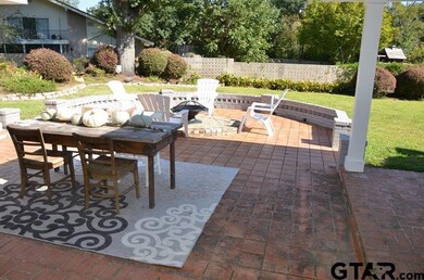 2714 2714 Pecan Dr, Tyler, TX 75701 - photo 5