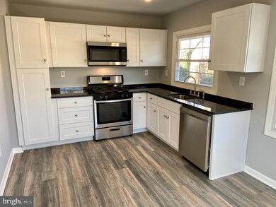 28 Bloomfield Ln, Willingboro, NJ 08046 - photo 7