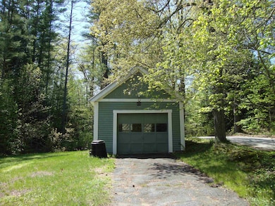 Separate garage/chicken coop/gardening shed