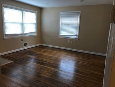 1091 Mammoth Rd unit a, Dracut, MA 01826 - photo 6