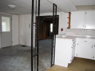 11 Liberty St, Corinth, NY 12822 - photo 4