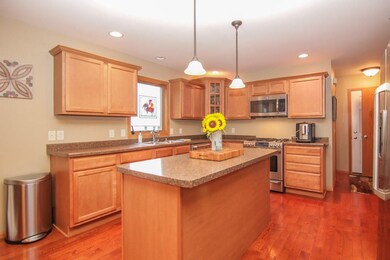 5162 Fox Sedge Ln, Fitchburg, WI 53711 - photo 7