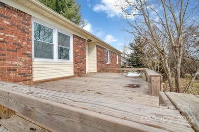 313 Oak Hill Rd, Candler, NC 28715 - photo 4