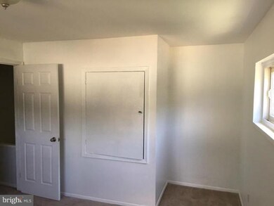 10724 Maple St, Fairfax, VA 22030 - photo 6