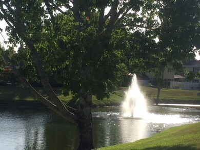 5 Amherst Ct unit C, Royal Palm Beach, FL 33411 - photo 4