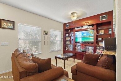 645 Maravillas St, El Paso, TX 79928 - photo 5