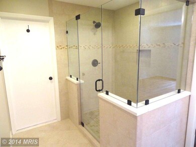 1808 Pepperridge Ln, Reston, VA 20191 - photo 2