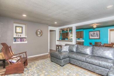 1227 NE 12th St, Bend, OR 97701 - photo 6