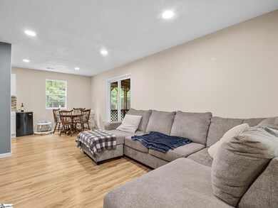 250 E Blackstock Rd, Enoree, SC 29335 - photo 7