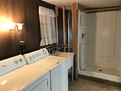 560 Ohio Ave, Midland, PA 15059 - photo 7