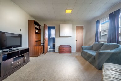 22517 Stenger St, Woodburn, IN 46797 - photo 6