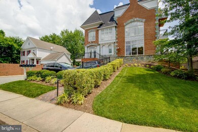 225 Locust St SE unit 5, Vienna, VA 22180 - photo 4