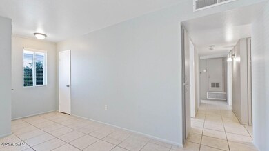 Entry & Hallway to Bedrooms