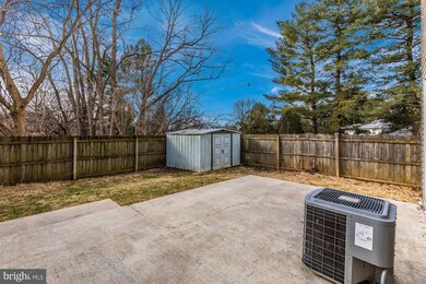 17901 Hickory Ln, Hagerstown, MD 21740 - photo 2