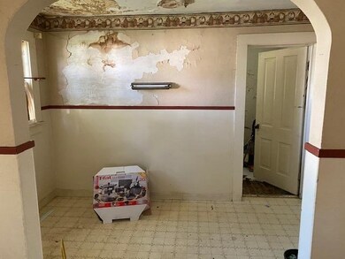 209 W Central Ave, Bluffton, IN 46714 - photo 5