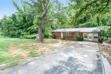 2125 Fallsdale Dr, Gastonia, NC 28052 - photo 3