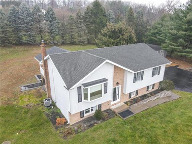 3741 Viewpoint Ct, Slatington, PA 18080 - photo 2