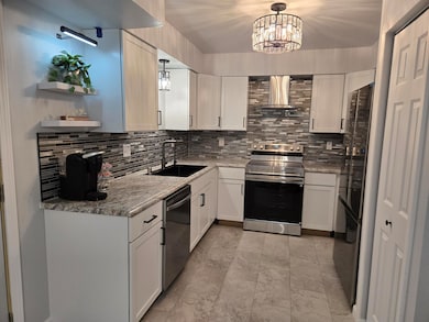 1615 15th St, Kenosha, WI 53140 - photo 2