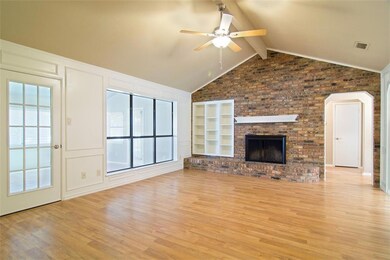 120 Marseille Dr, Hurst, TX 76054 - photo 3