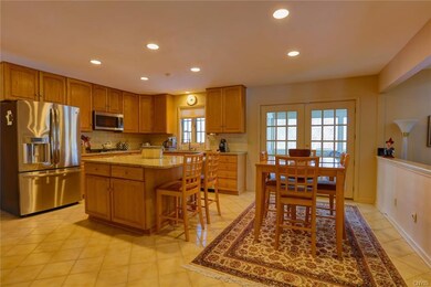 Nice size eat in kitchen area and large breakfast 