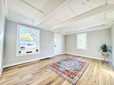 942 Adams St, Neenah, WI 54956 - photo 3