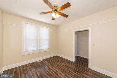 38 S Mulberry St, Hagerstown, MD 21740 - photo 5