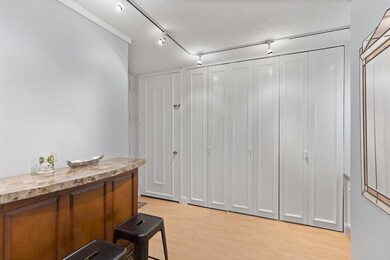 Harbor Towers unit 6C, Boston, MA 02110 - photo 4