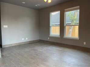 216 Cleveland St, Cleburne, TX 76031 - photo 3