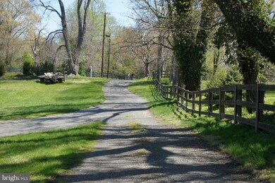 914 Cumberstone Rd, Harwood, MD 20776 - photo 4