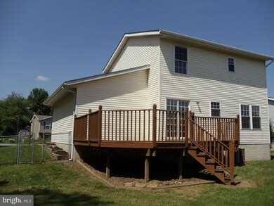 202 Grand Dr, Taneytown, MD 21787 - photo 2