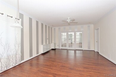Spacious open floor plan living & dinning area wit
