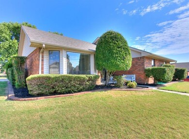 View of front of home featuring a front lawn