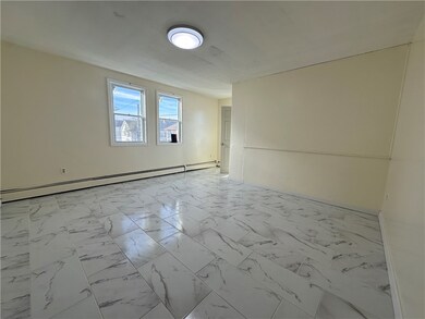 4 Ivy St, Pawtucket, RI 02860 - photo 2