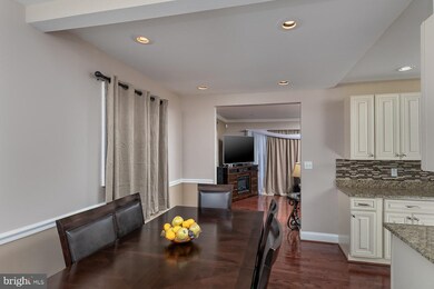 8716 Eddington Rd, Parkville, MD 21234 - photo 7