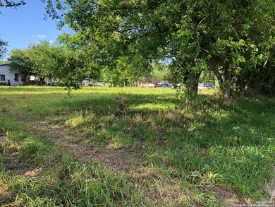 1100 N Morris St, Beeville, TX 78102 - photo 5