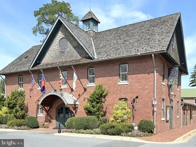 166 A Chevy Chase St unit 166A, Gaithersburg, MD 20878 - photo 3