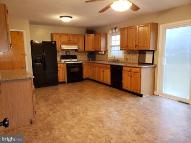 17616 Homewood Rd, Hagerstown, MD 21740 - photo 3