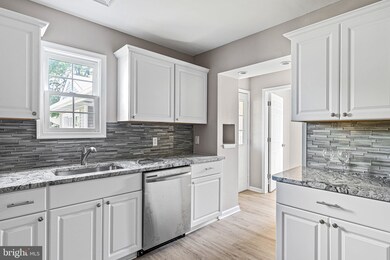 406 S Dupont Rd, Newport, DE 19804 - photo 6