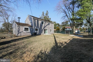 32 Springfield Ln, Willingboro, NJ 08046 - photo 2