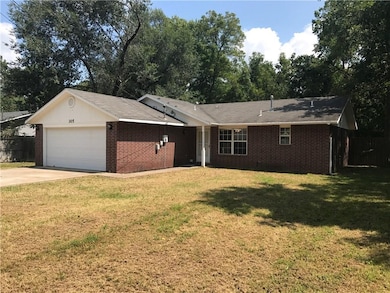 305 S Ozark St, Prairie Grove, AR 72753 - photo 2