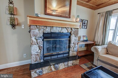 960 Wayfield Dr, Norristown, PA 19403 - photo 7