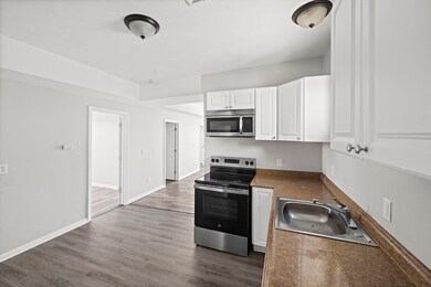 357 Howard St unit 361, Lawrence, MA 01841 - photo 5