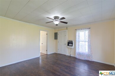 13611 Moffat Rd, Temple, TX 76502 - photo 7