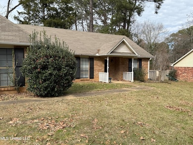 179 Bellegrove Cir, Brandon, MS 39047 - photo 3