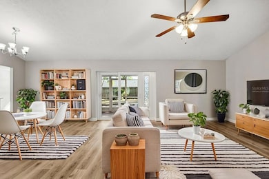 15009 Naples Place, Tampa, FL 33624 - photo 3