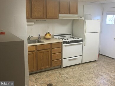 105 W Mill Ave, Capitol Heights, MD 20743 - photo 7