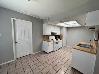 11444 Ptarmigan Dr unit B, Austin, TX 78758 - photo 3