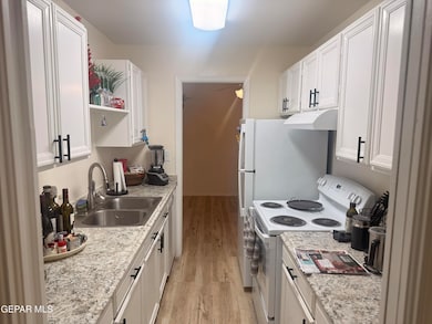 252 Shadow Mountain Dr unit A4, El Paso, TX 79912 - photo 3