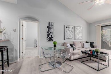 Living Room 06