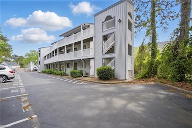 3200 Lynnhaven Dr unit 202, Virginia Beach, VA 23451 - photo 5